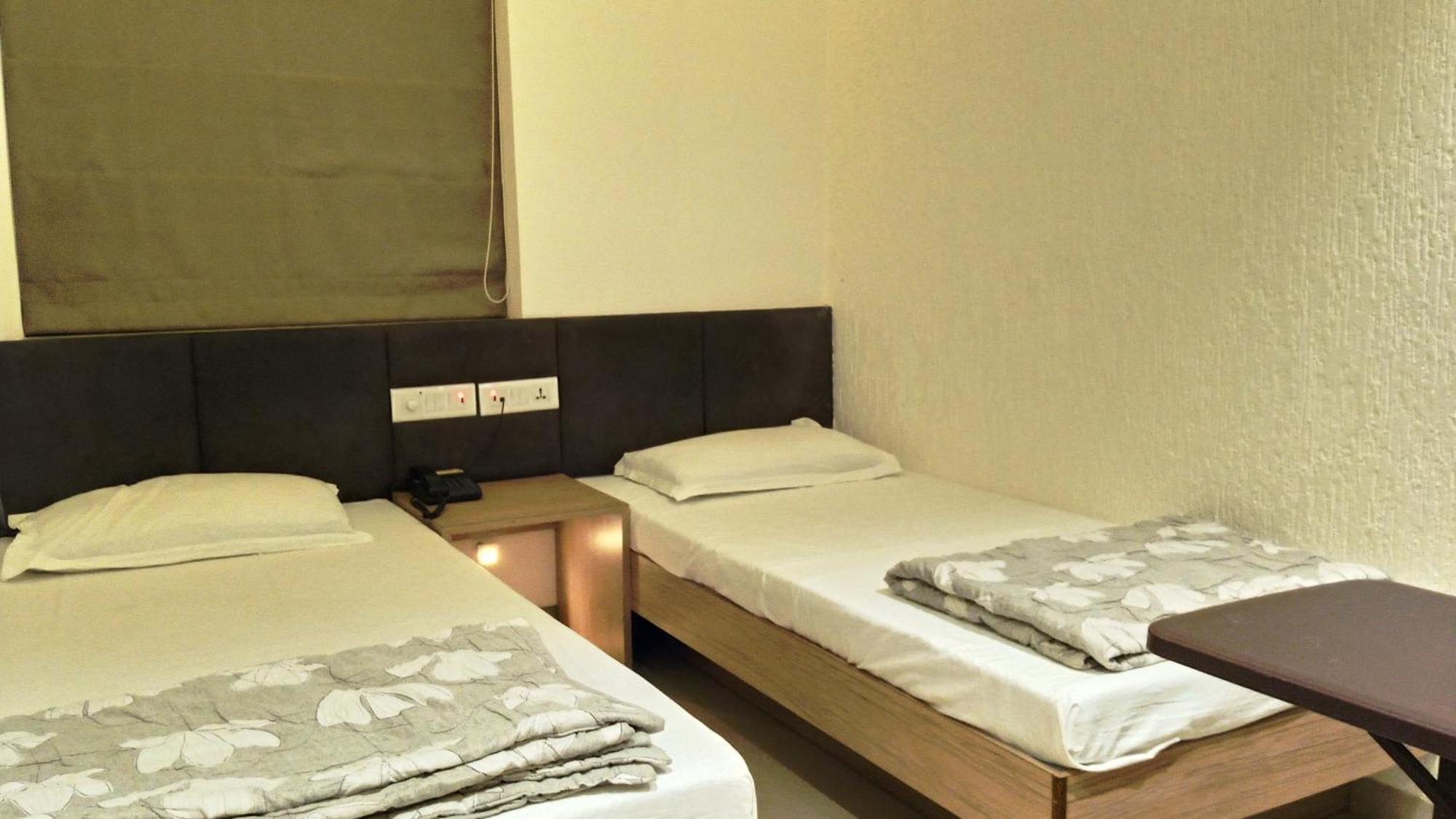 Hotel Ramniwas Jalgaon Exterior photo